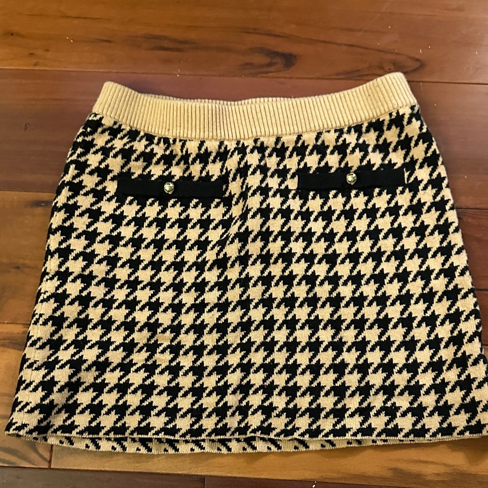 Janie and Jack Tan and Black Houndstooth Skirt